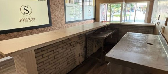 60m² Commercial property in Villanueva de la Canada, Spain No. 137143 7