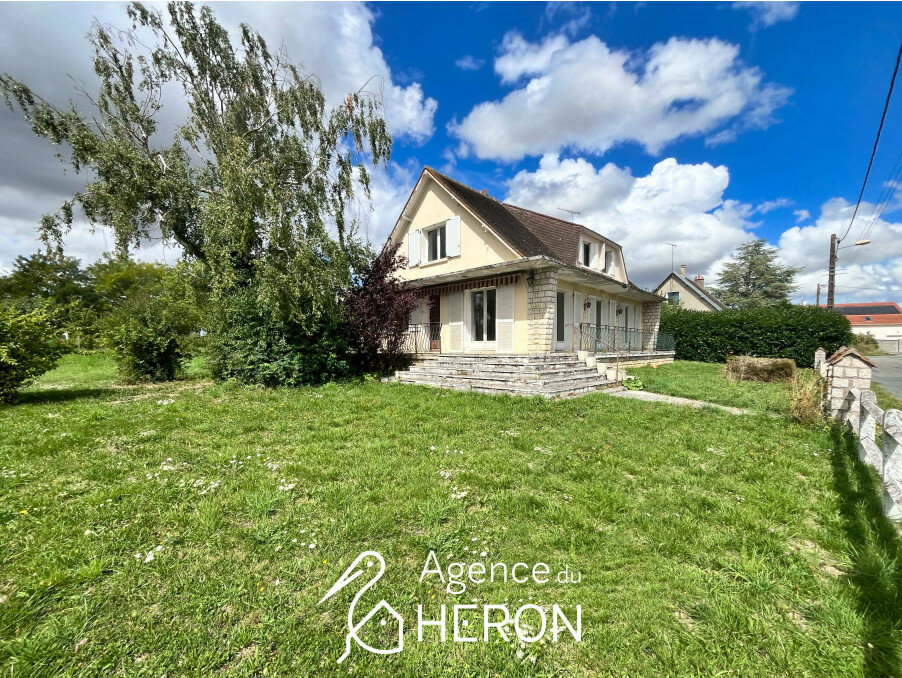 5 chambres Maison à Puiseaux, France No. 349775