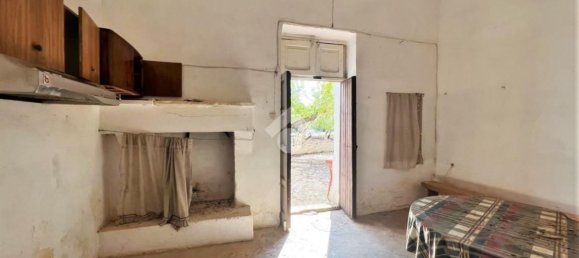 4 rooms House in Ceglie Messapica, Italy No. 66043 14