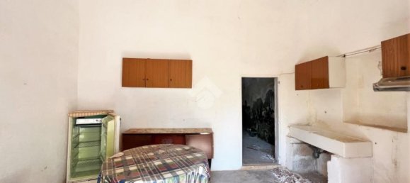 4 rooms House in Ceglie Messapica, Italy No. 66043 11