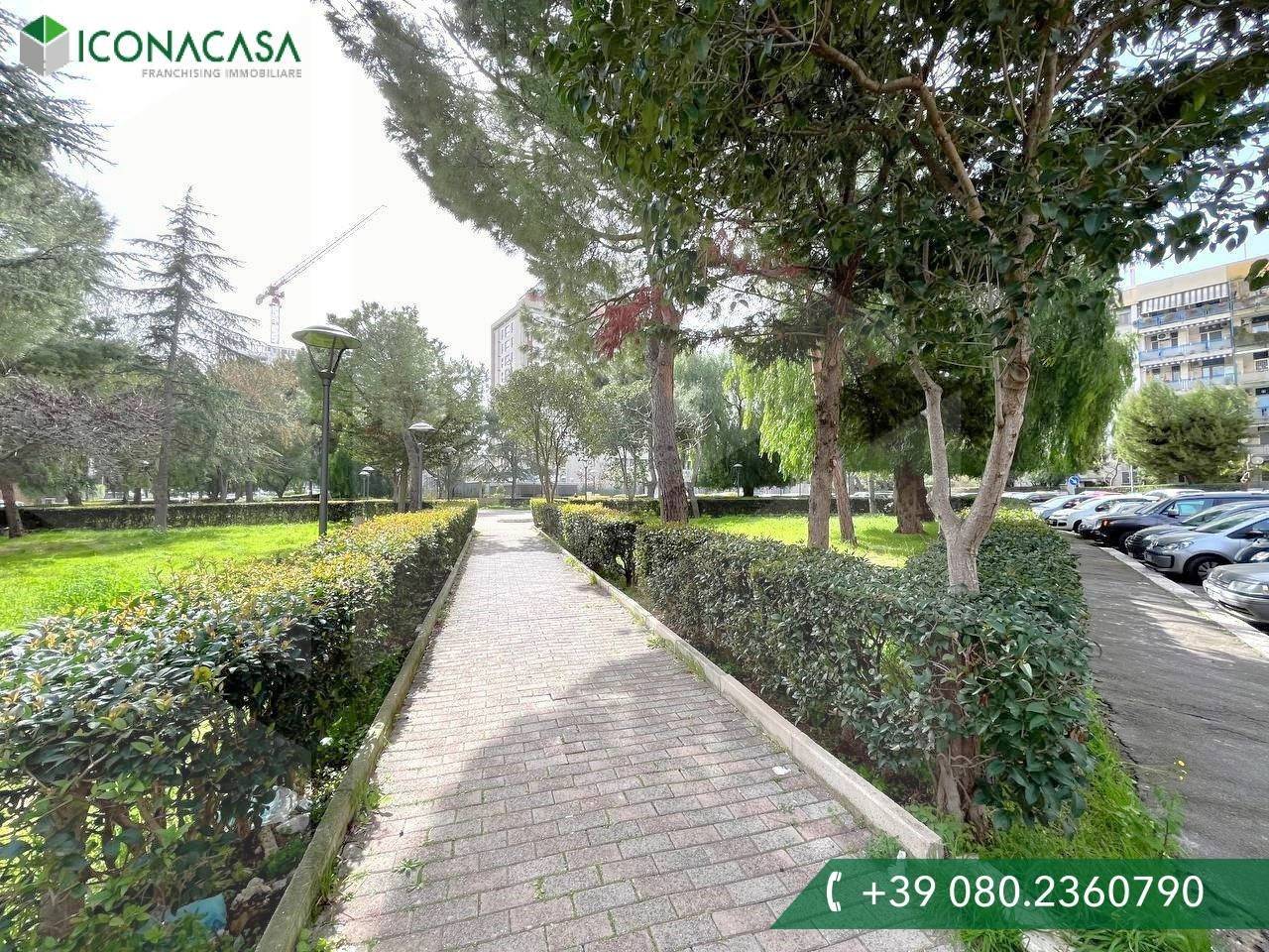 3 bedrooms Apartment in Bari, Italy No. 20714