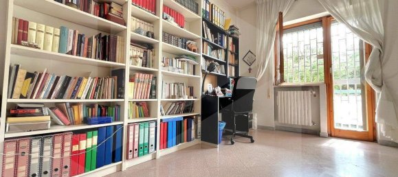 3 bedrooms Apartment in Bari, Italy No. 20714 33