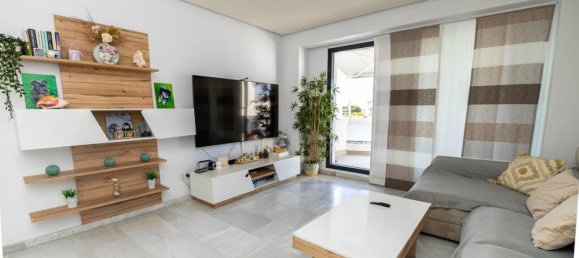 Apartamento de 2 dormitorios en Marbella, Spain No. 190829 4