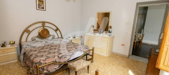 3 rooms House in Sant'Angelo a Cupolo, Italy No. 176365 7
