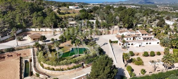 11 bedrooms House in Ibiza, Spain No. 254520 3