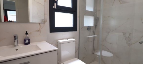 2 Schlafzimmer Wohnung in Alicante, Spain, Nr. 175783 6