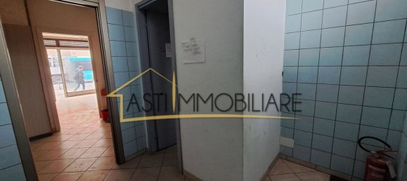 Imóvel comercial em Asti, Italy 52 m² N.º 82010 10