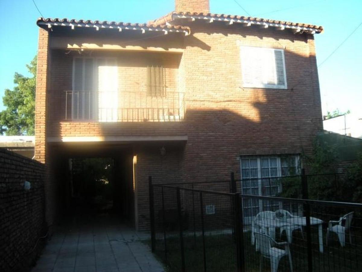 3 Schlafzimmer Haus in General San Martin, Argentina, Nr. 7391