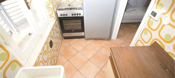 3 rooms Apartment in Modena, Italy No. 215636 7