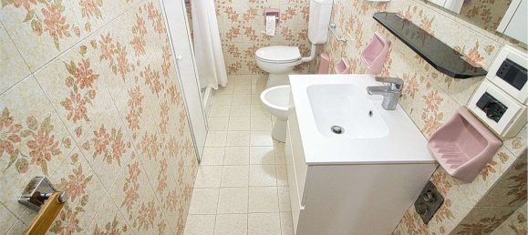 3 rooms Apartment in Modena, Italy No. 215636 19