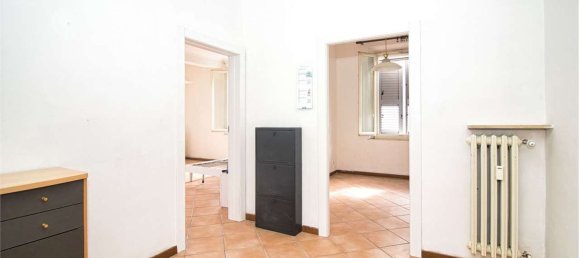 3 rooms Apartment in Modena, Italy No. 215636 10