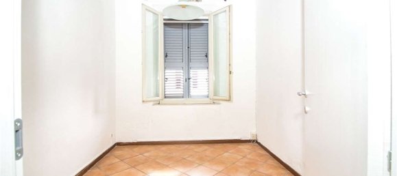 3 rooms Apartment in Modena, Italy No. 215636 15