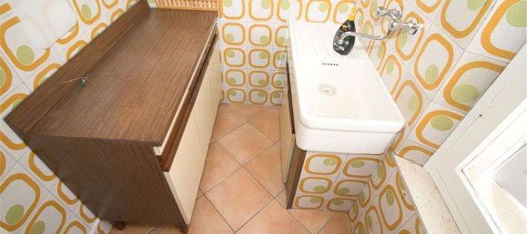 3 rooms Apartment in Modena, Italy No. 215636 6