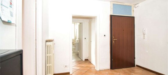 3 rooms Apartment in Modena, Italy No. 215636 9