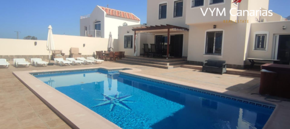 6 Schlafzimmer Villa in Torviscas, Spain, Nr. 5352 11
