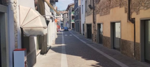 Дом с 10 комнатами в Горлаго, Италия № 309362 14