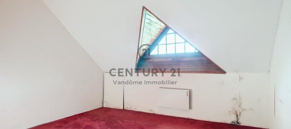 6 bedrooms House in Crepy-en-Valois, France No. 267273 4