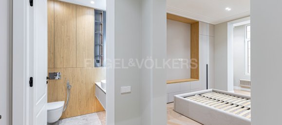 Apartamento de 3 dormitorios en Eixample, Spain No. 79393 48