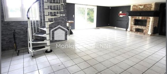 4 bedrooms House in Arras, France No. 74213 12