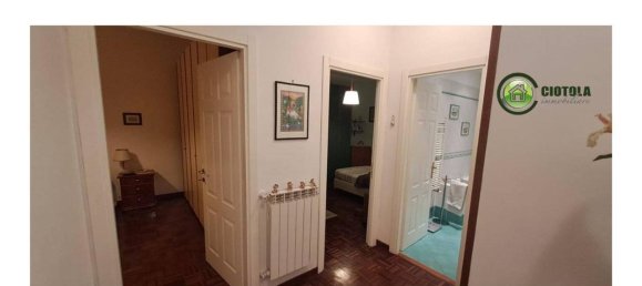 4-salle Appartement à Naples, Italy No. 30178 28