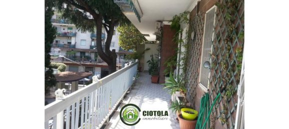 4-salle Appartement à Naples, Italy No. 30178 17