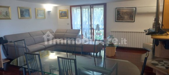 Apartamento de 2 dormitorios en Riccione, Italy No. 138183 5