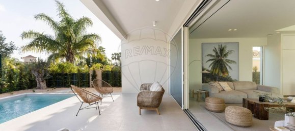 3 bedrooms House in Faro, Portugal No. 150721 19