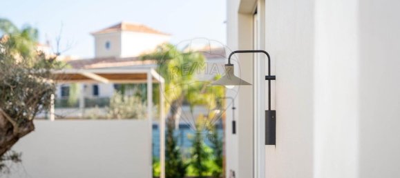 3 bedrooms House in Faro, Portugal No. 150721 12