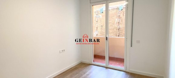 3 bedrooms Apartment in Sants-Montjuic, Spain No. 80385 36