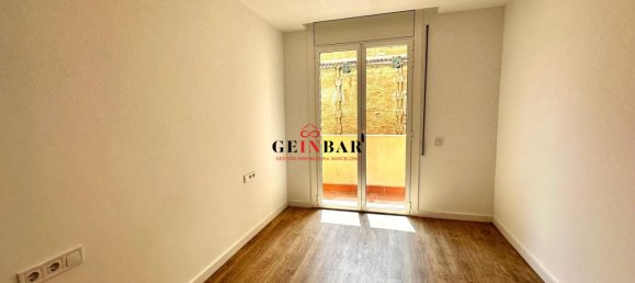 3 bedrooms Apartment in Sants-Montjuic, Spain No. 80385 16