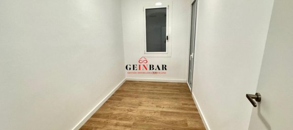 3 bedrooms Apartment in Sants-Montjuic, Spain No. 80385 7