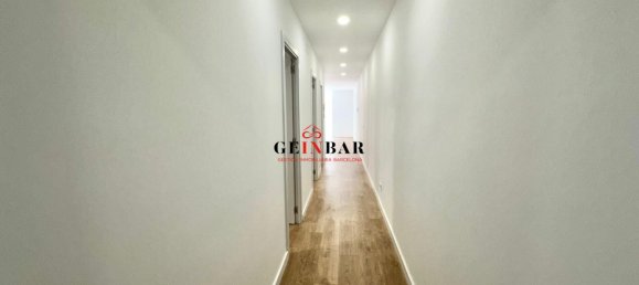 3 bedrooms Apartment in Sants-Montjuic, Spain No. 80385 5