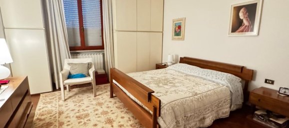 Apartamento de 4 habitaciónes en Prato, Italy No. 50868 10