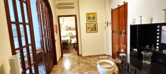 Apartamento de 4 habitaciónes en Prato, Italy No. 50868 8