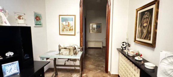 Apartamento de 4 habitaciónes en Prato, Italy No. 50868 9