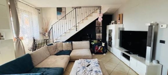 4 rooms Apartment in Faloppio, Italy No. 38911 4