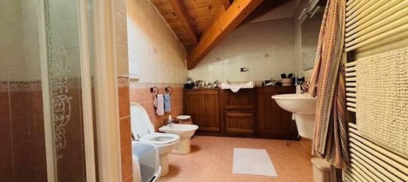 4 rooms Apartment in Faloppio, Italy No. 38911 17