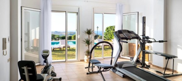 5 bedrooms Villa in Gazi, Greece No. 5539 11