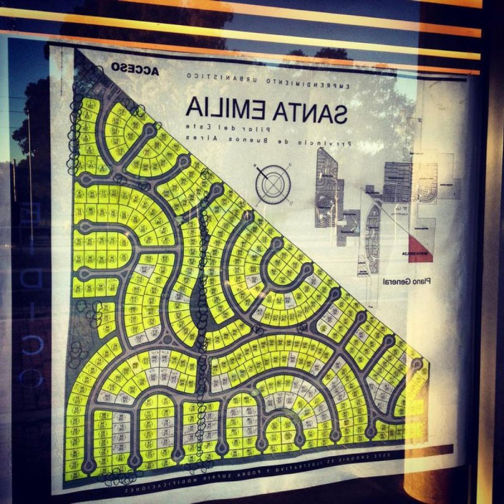  قطعة أرض في Pilar, Argentina رقم 120032