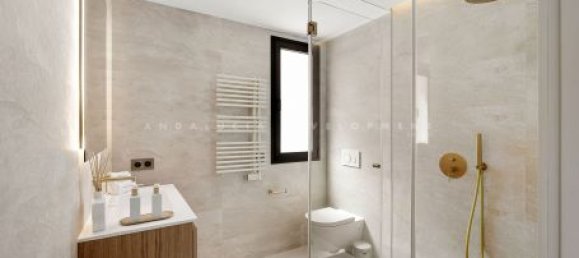 5 bedrooms Villa in Marbella, Spain No. 122953 15