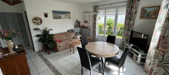 2 bedrooms House in Dieppe, France No. 362384 2