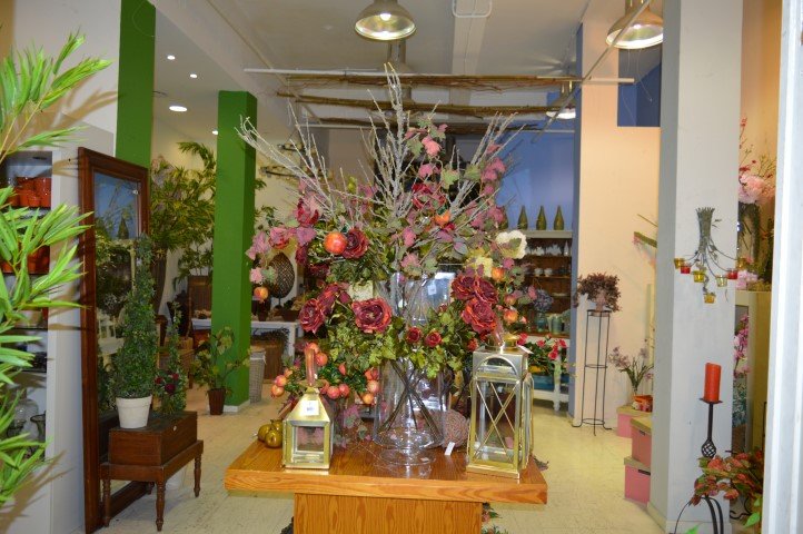 1450m² Property in Athens, Greece No. 6487