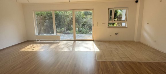 Apartamento de 2 dormitorios en Ludwigshafen am Rhein, Germany No. 25248 3