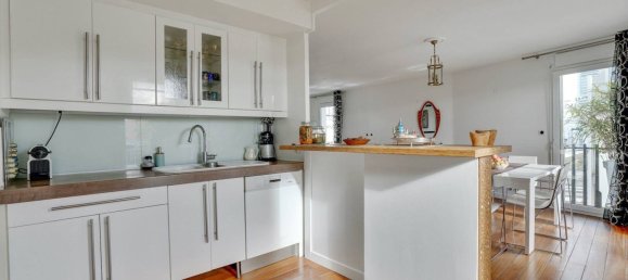 3 bedrooms Apartment in Paris, France No. 138746 6