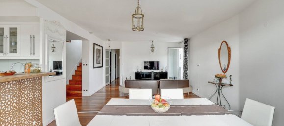 3 bedrooms Apartment in Paris, France No. 138746 9