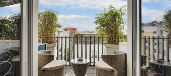 3 bedrooms Apartment in Paris, France No. 138746 8