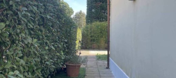 4 bedrooms Villa in Arezzo, Italy No. 47950 49