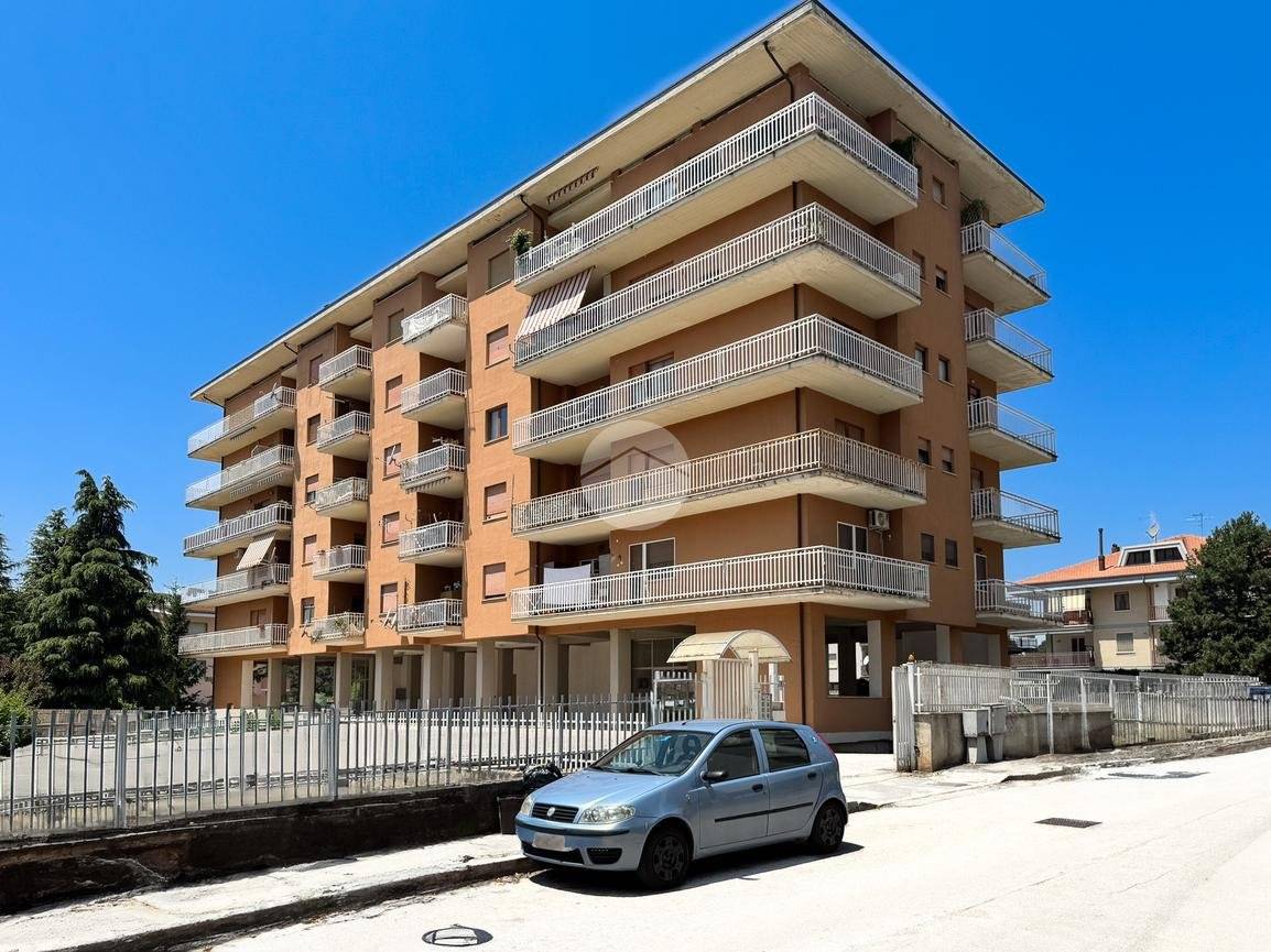 2 chambres Appartement à Avezzano, Italy No. 348157