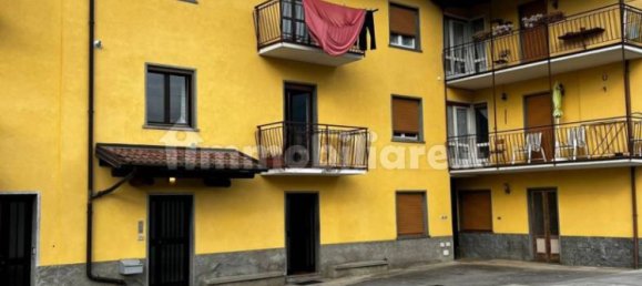 2 bedrooms House in Clusone, Italy No. 97929 12