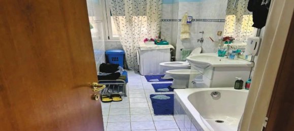 3غرفة شقة في Cinisello Balsamo, Italy رقم 1976 7